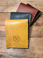 Load image into Gallery viewer, Monty